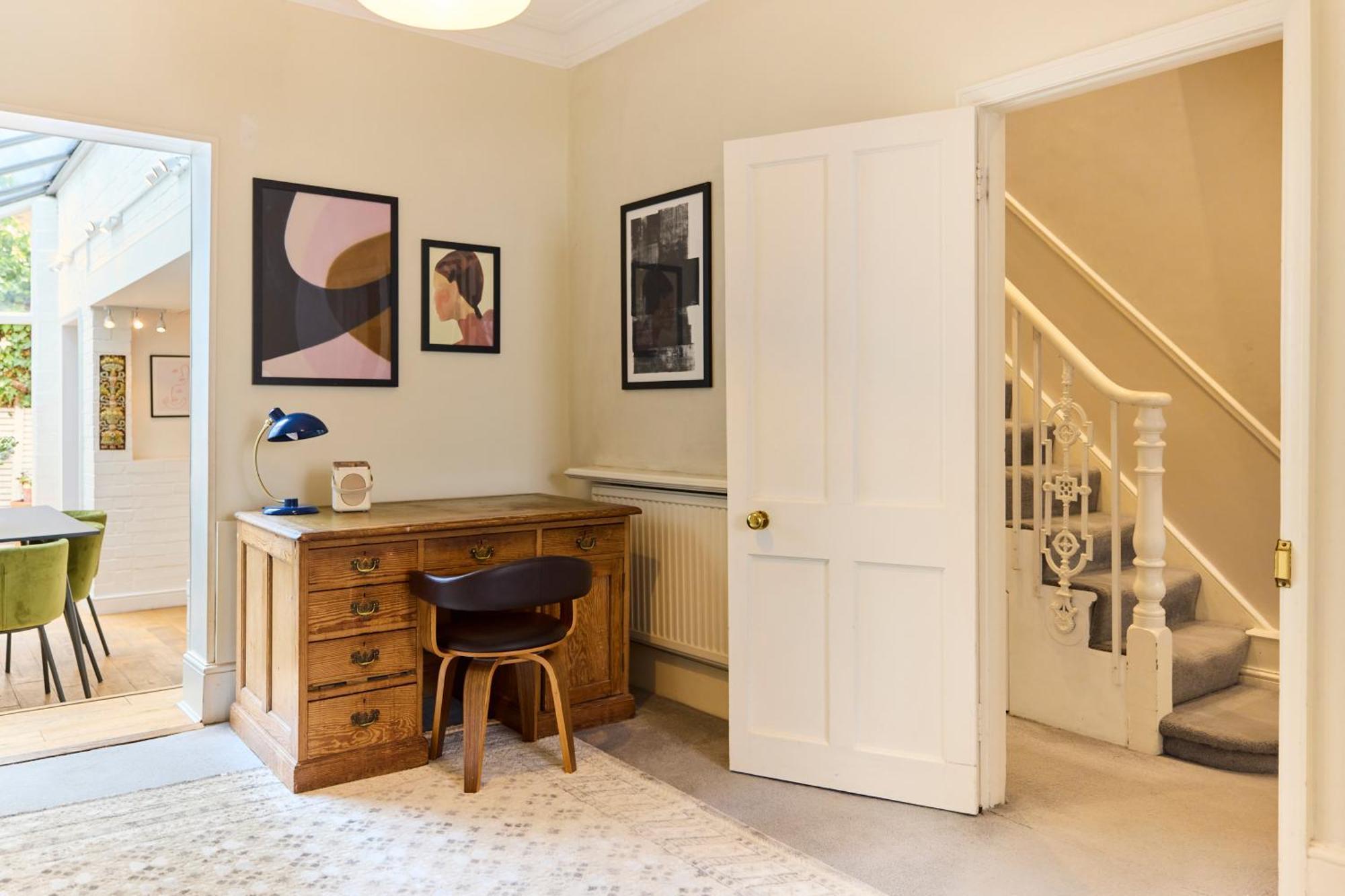 Апартаменти The Fulham Hideout - Modish 2Bdr Flat With Patio Лондон Екстер'єр фото