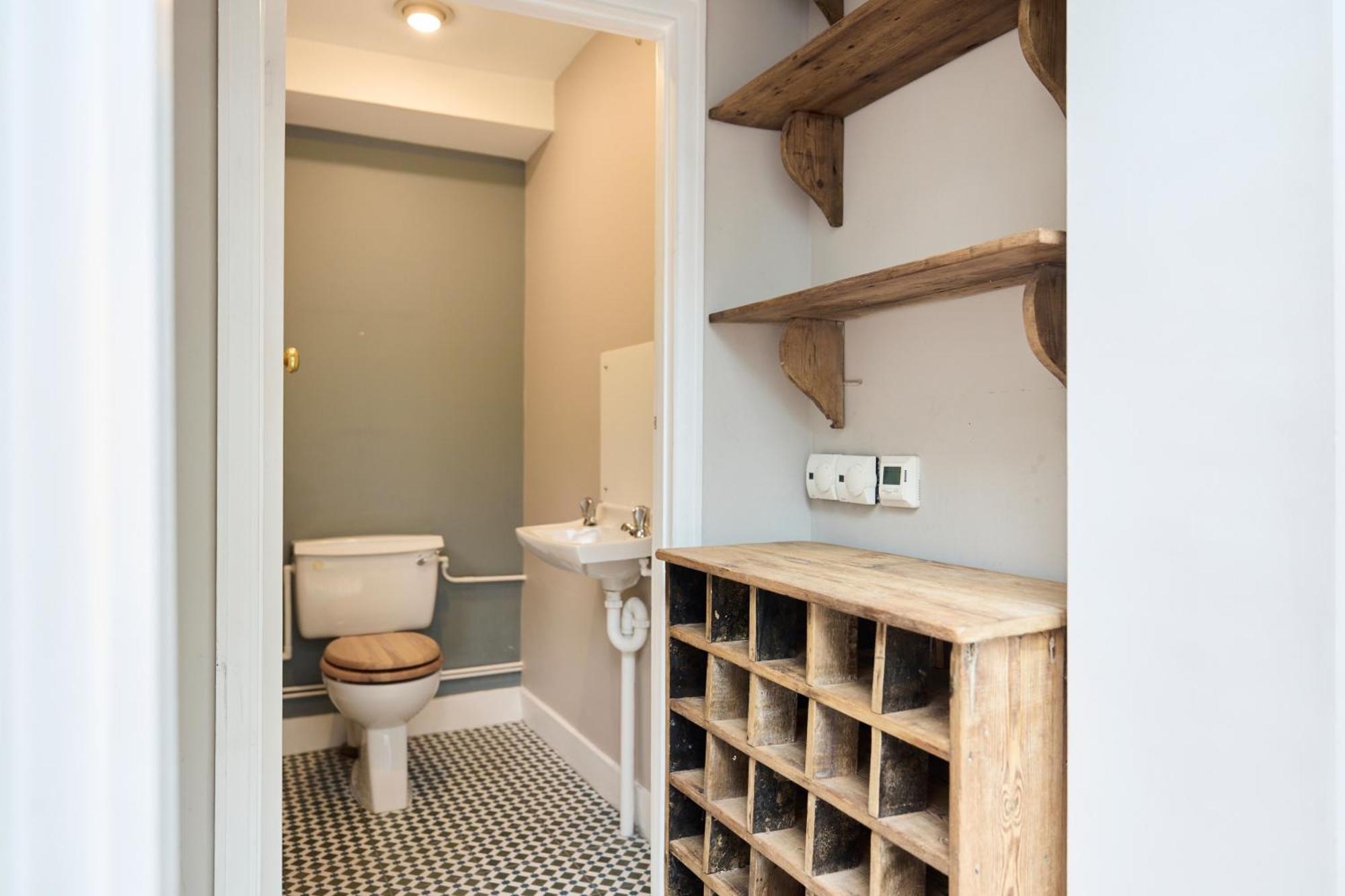 Апартаменти The Fulham Hideout - Modish 2Bdr Flat With Patio Лондон Екстер'єр фото