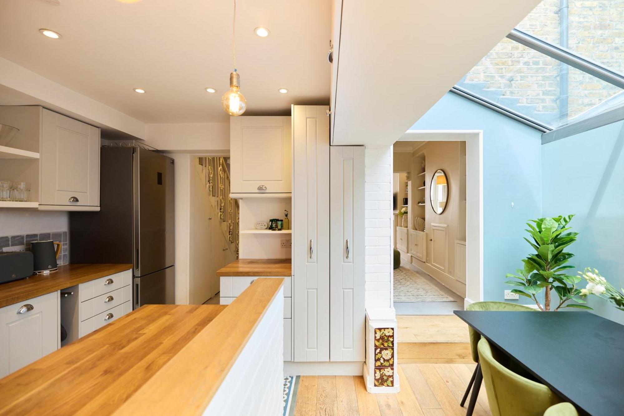 Апартаменти The Fulham Hideout - Modish 2Bdr Flat With Patio Лондон Екстер'єр фото