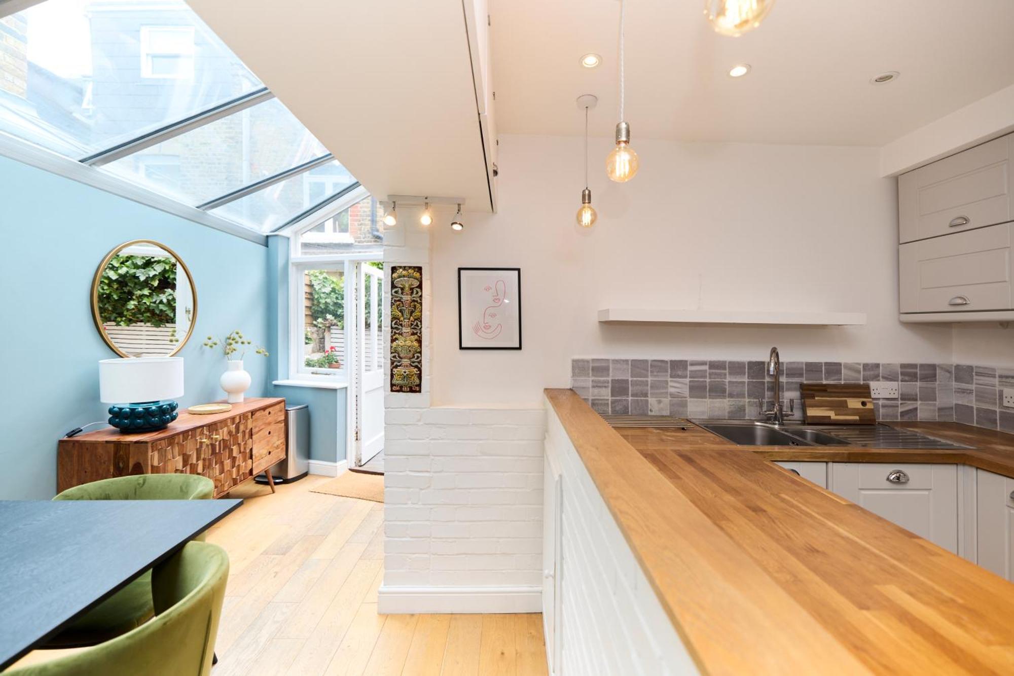 Апартаменти The Fulham Hideout - Modish 2Bdr Flat With Patio Лондон Екстер'єр фото